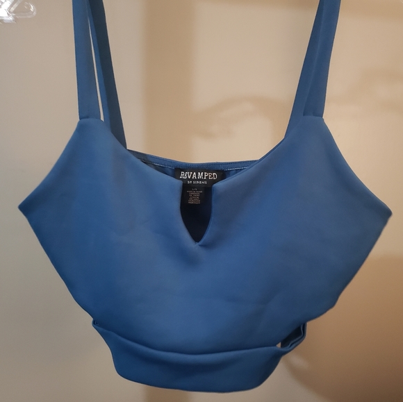 Crop tops - Picture 1 of 1